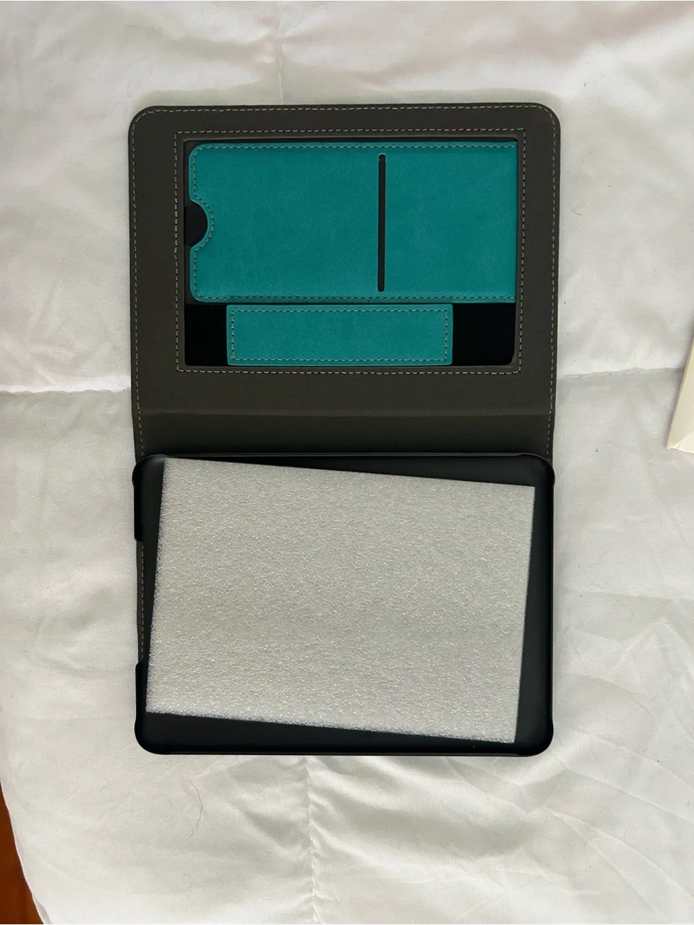 Cobak Tablet Case with stand - BRAND NEW Blue